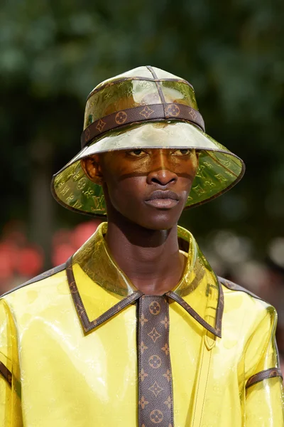 Look 83